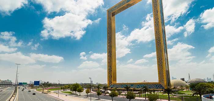 que-ver-en-emiratos-arabes-dubai-frame