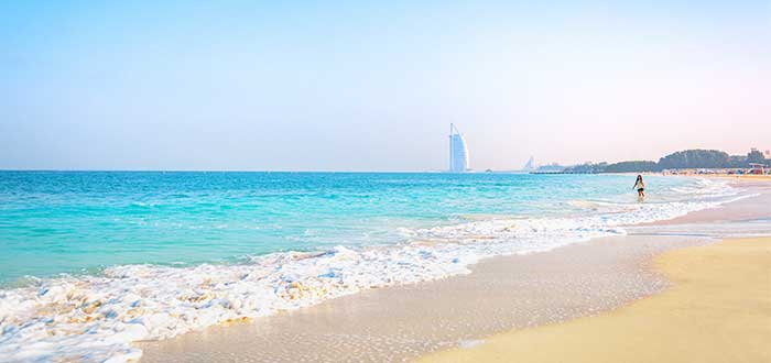 playas-en-dubai-black-palace-beach